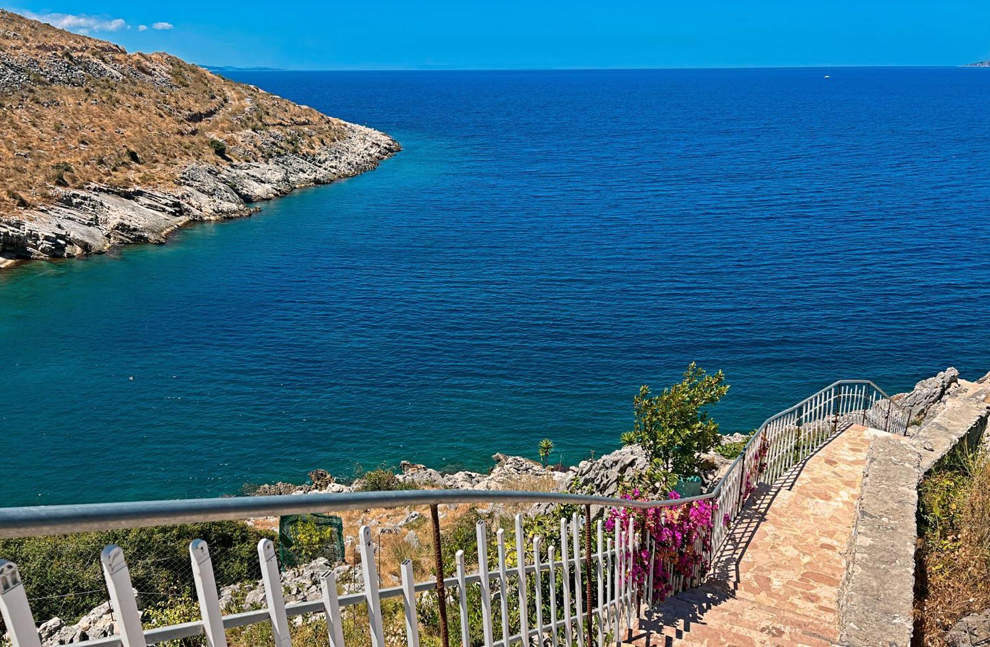 Prive Hill Saranda Villa Exterior photo